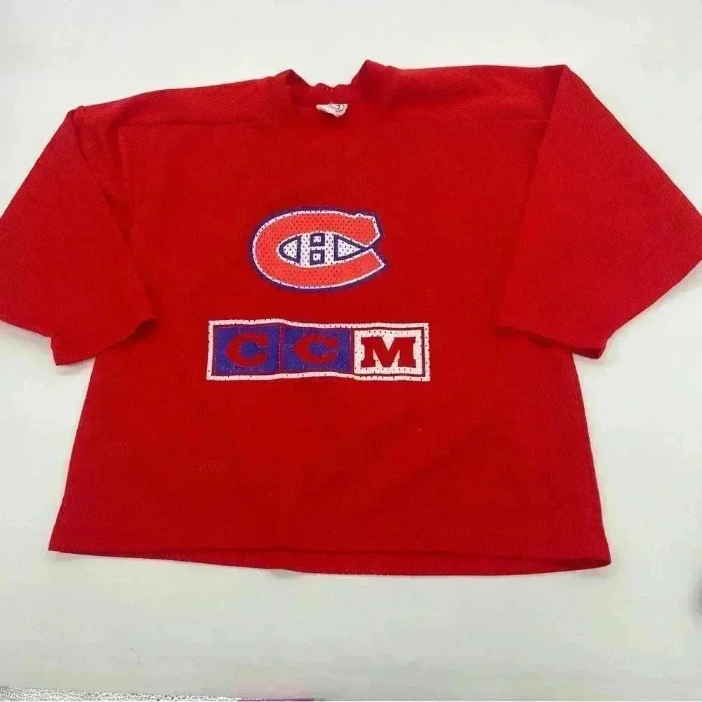 CCM Vintage Montreal Canadian’s Hockey Jersey Boy’s Large/XL.